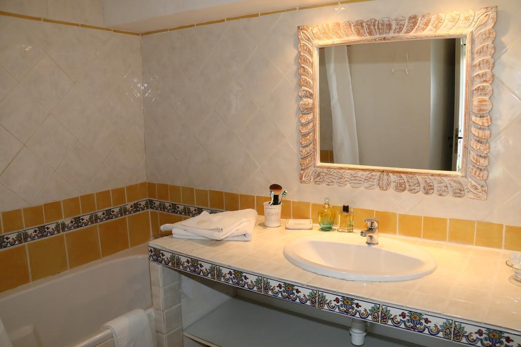 Le Mas Des Sagnes Saintes-Maries-de-la-Mer Room photo